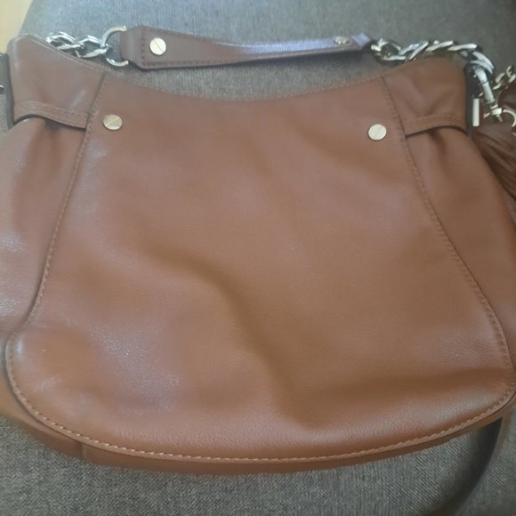 Micheal Kors Tan Leather Charm Tassel Gold Chain Shoulder Bag - Picture 4 of 7